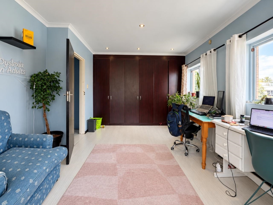 3 Bedroom Property for Sale in Woodstock Western Cape